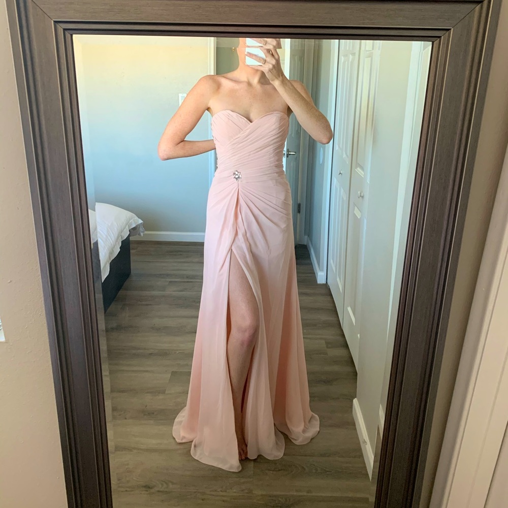 Strapless light pink dress